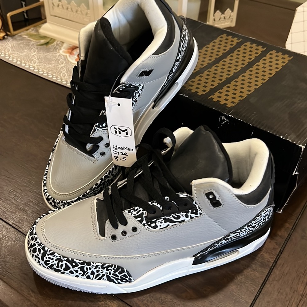 🆕 ideaMan boy sneakers in size 8.5